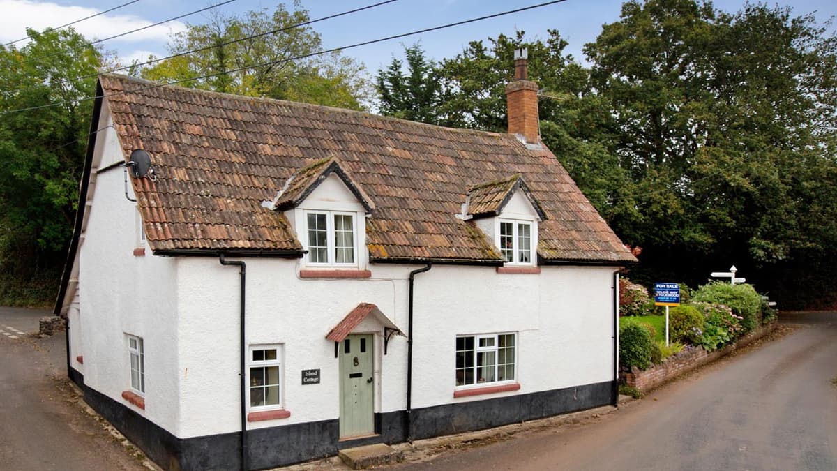 Nynehead cottage for sale is "packed with character" and more than 200